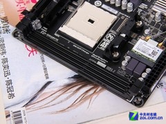 技嘉F2A85X 内存插槽图