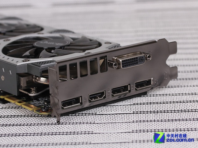 0影驰GTX980 I/O接口 