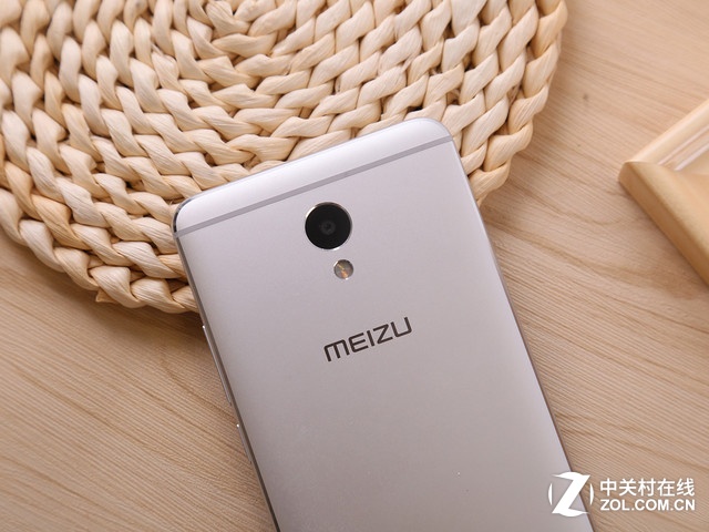 不一样高颜值 魅蓝Note5报价899元起 